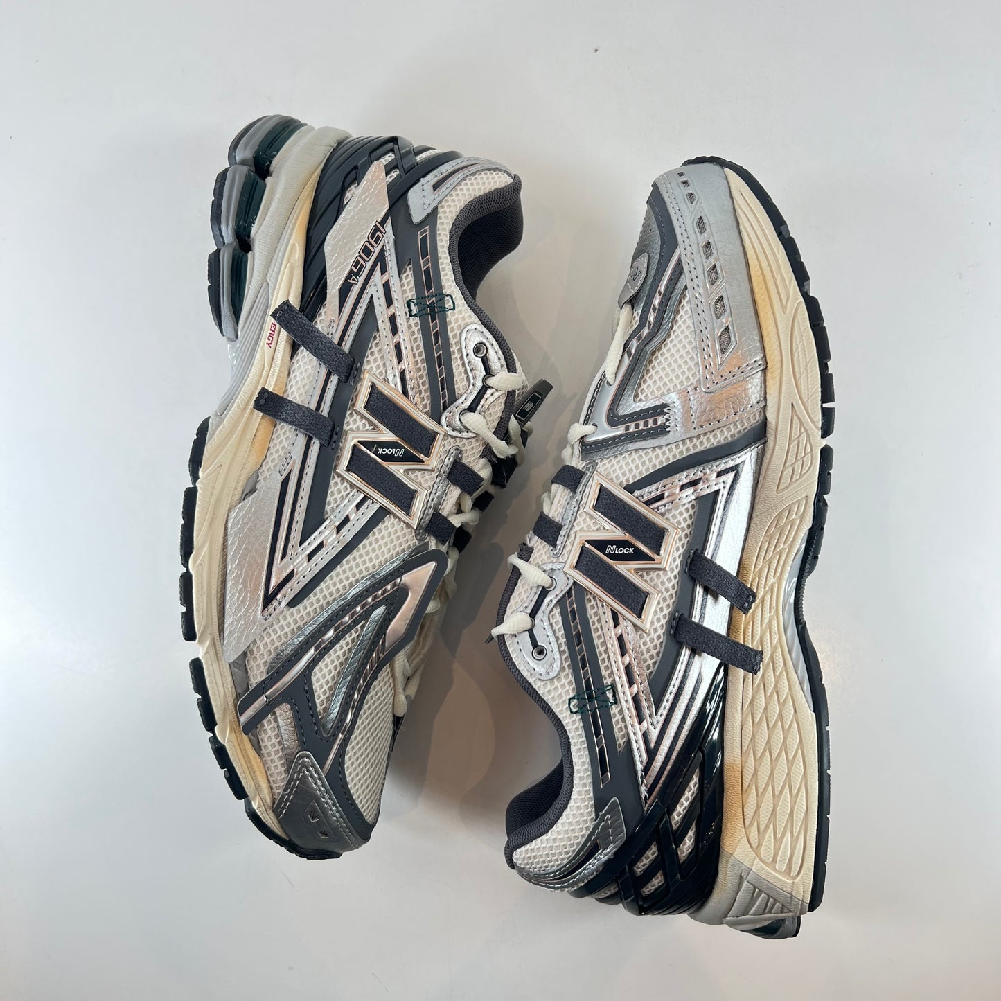 M1906AD New Balance 1906A Silver Metalic Castlerock [USED] - 10.5 M (Used)
