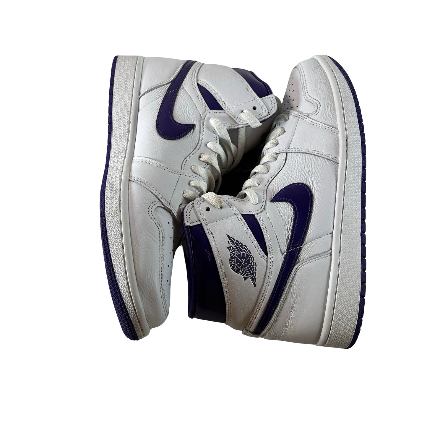 CD0461 151 Wmns Jordan 1 Retro High Court Purple [USED] - 11 W (Used2)