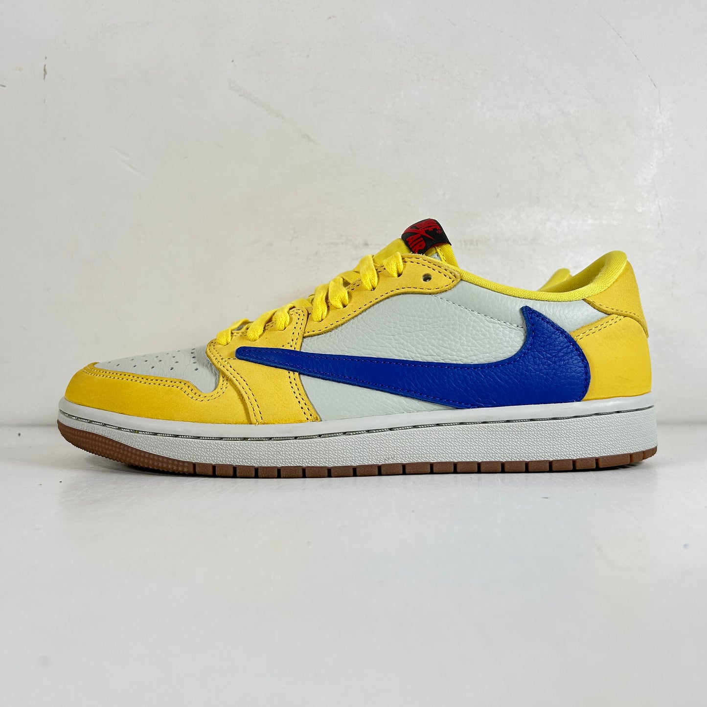 DZ4137 700 Jordan 1 Retro Low OG SP Travis Scott Canary (Women's) [USED] - 9 W (VNDS)