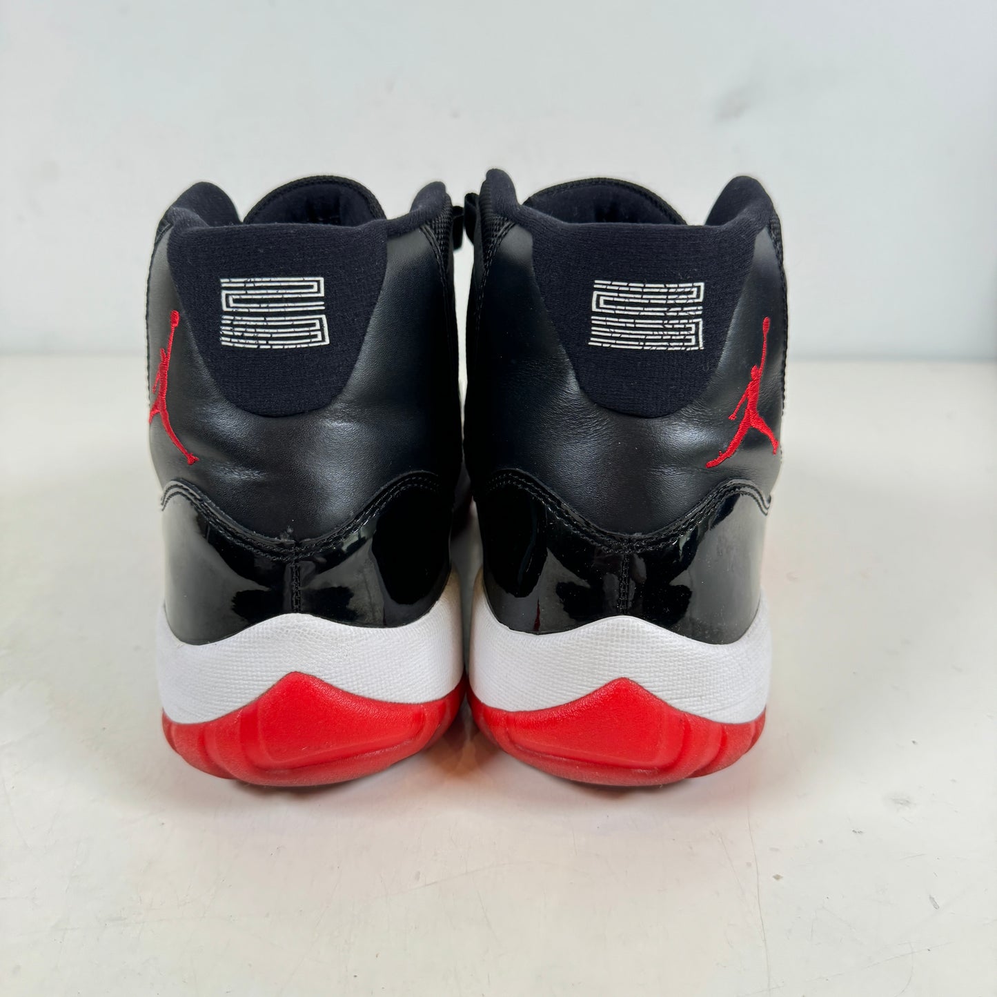 378037 010  Jordan 11 Retro Playoffs (2012) [USED] - 10.5 M (Used)