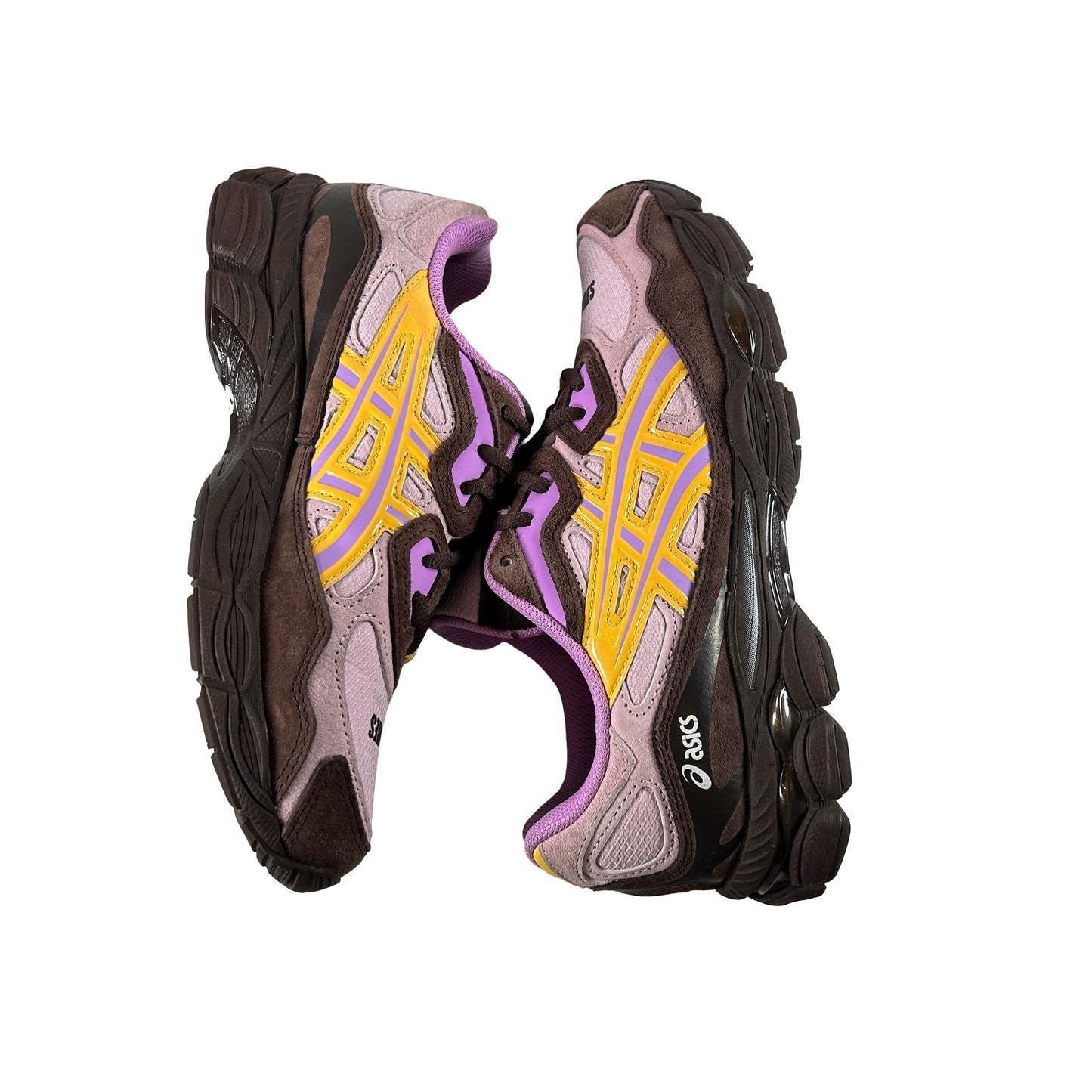 1203A622 700 ASICS Gel-NYC Pleasures [USED] - 7.5 M (Used)