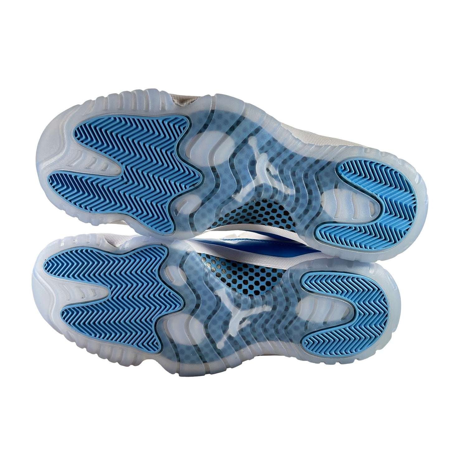 FV5104 100 Jordan 11 Retro Low University Blue (2026) [USED] - 12 M (Used)