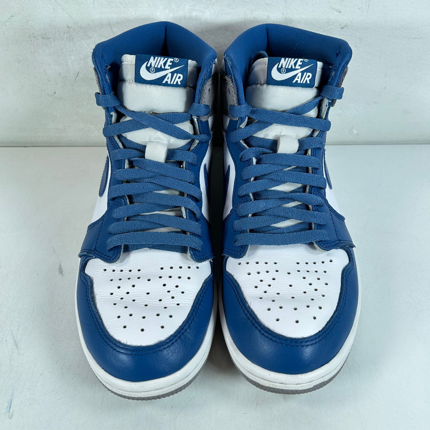 DZ5485 410 Jordan 1 Retro High OG True Blue [USED] - 7.5 M (Used)