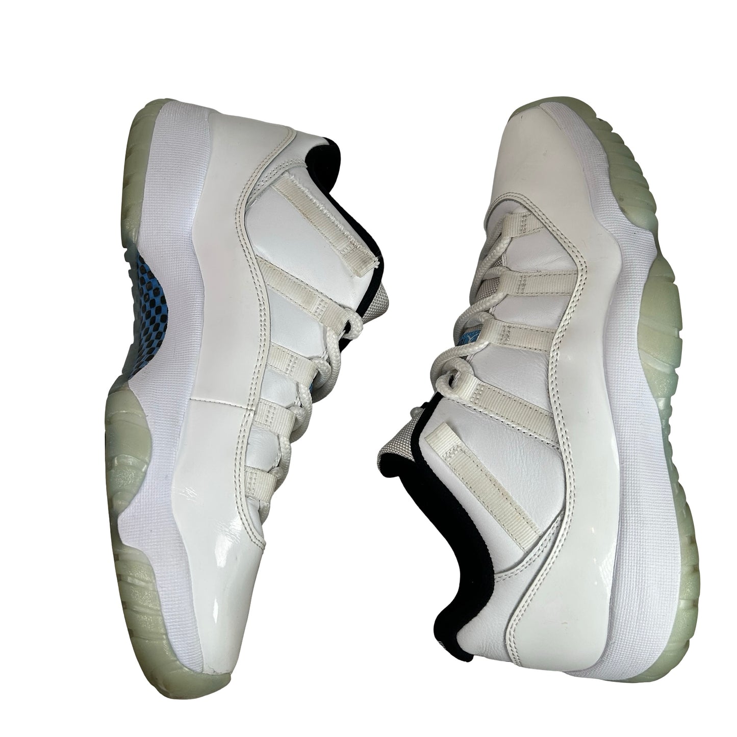 AV2187 117 Jordan 11 Bajo Leyenda Azul