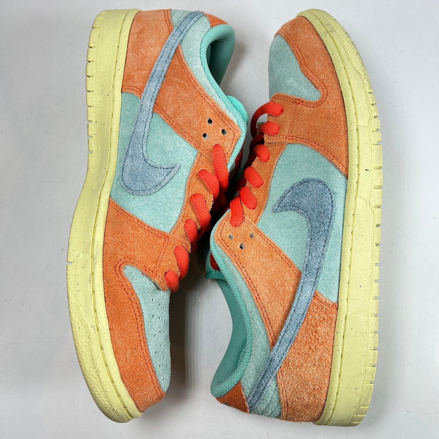 DV5429 800 Nike SB Dunk Low Naranja Esmeralda Rise