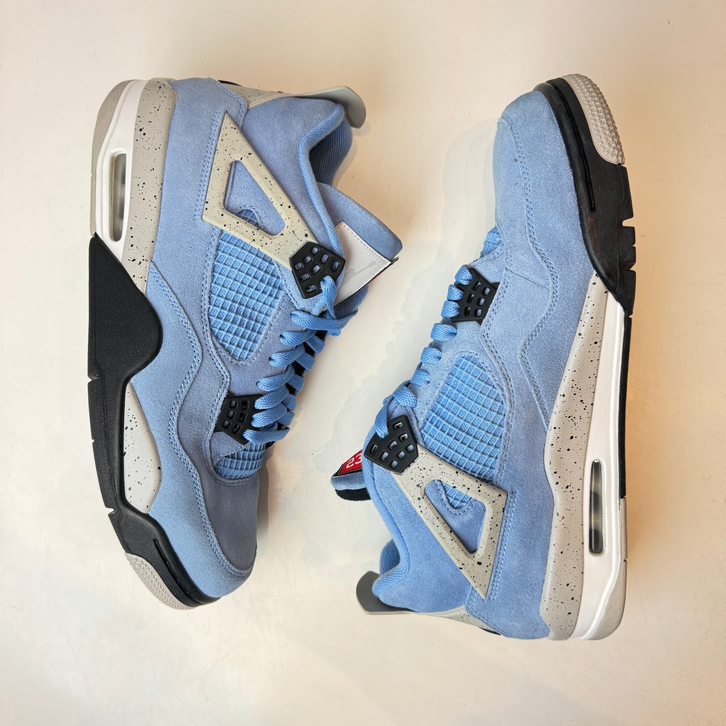 CT8527 400 Jordan 4 University Blue [USED] - 10.5 M (Used) (No Box)