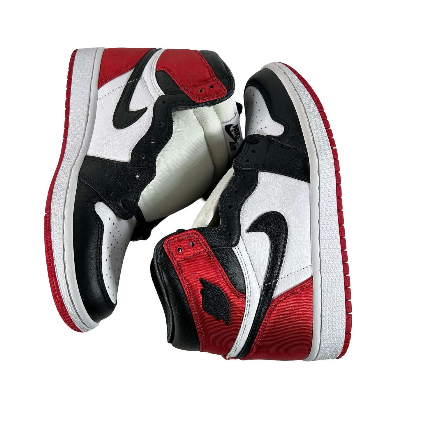 CD0461 016 AJ1 Satin Black Toe [CONDITIONAL] - 8 W (Yellowing2)