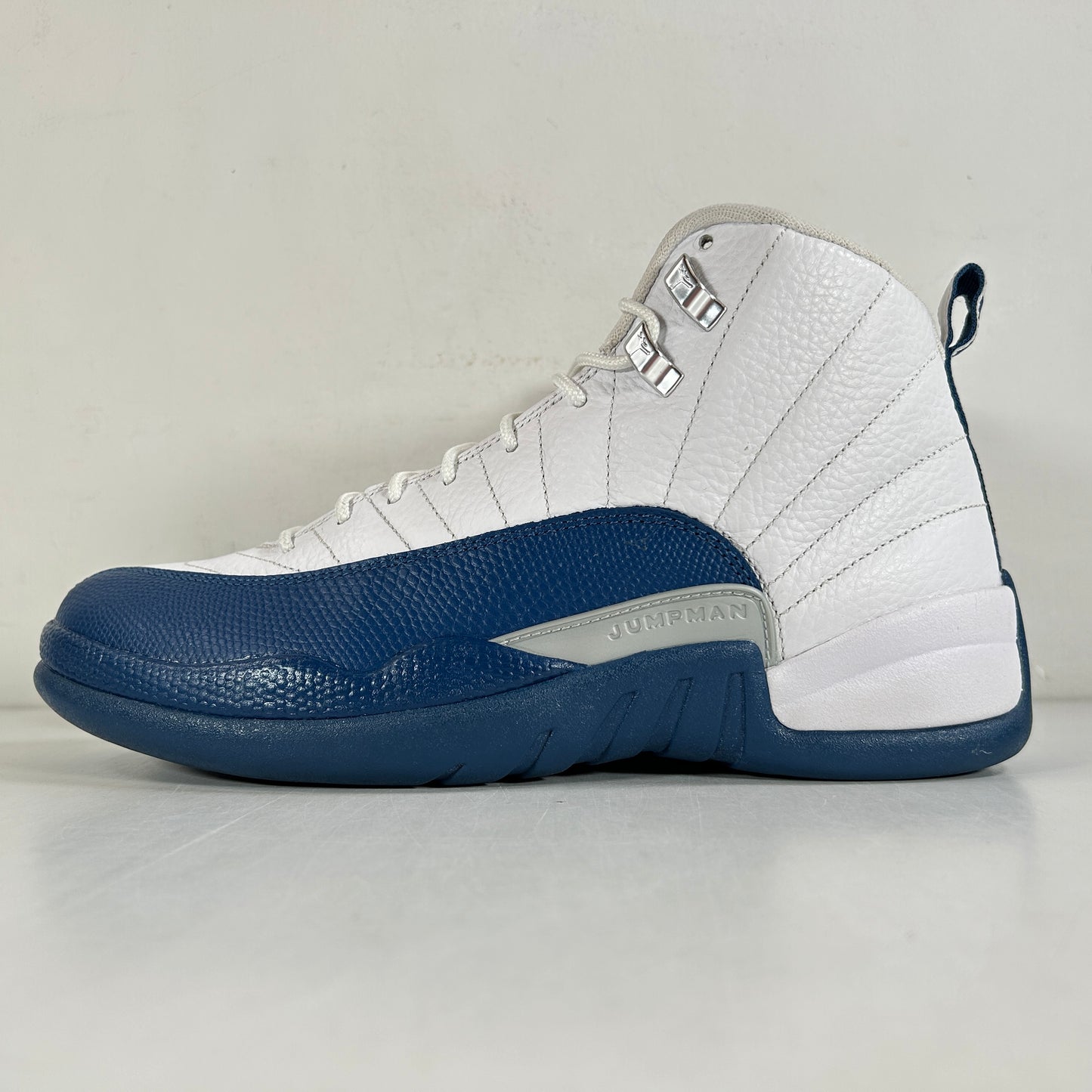 130690 113 Jordan 12 French Blue [USED] - 9 M (Used)
