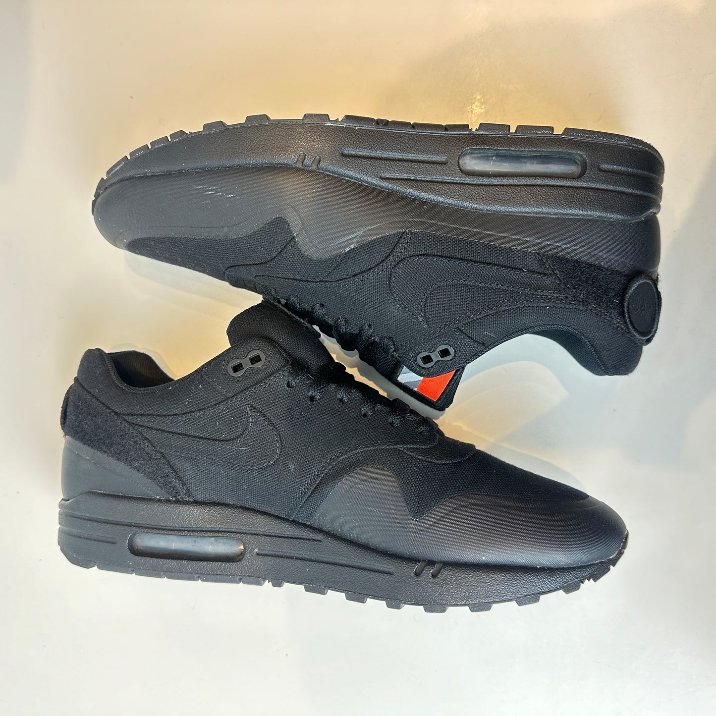 704901 001 Nike Air Max 1 Patch Black [USED] - 11 M (Used)