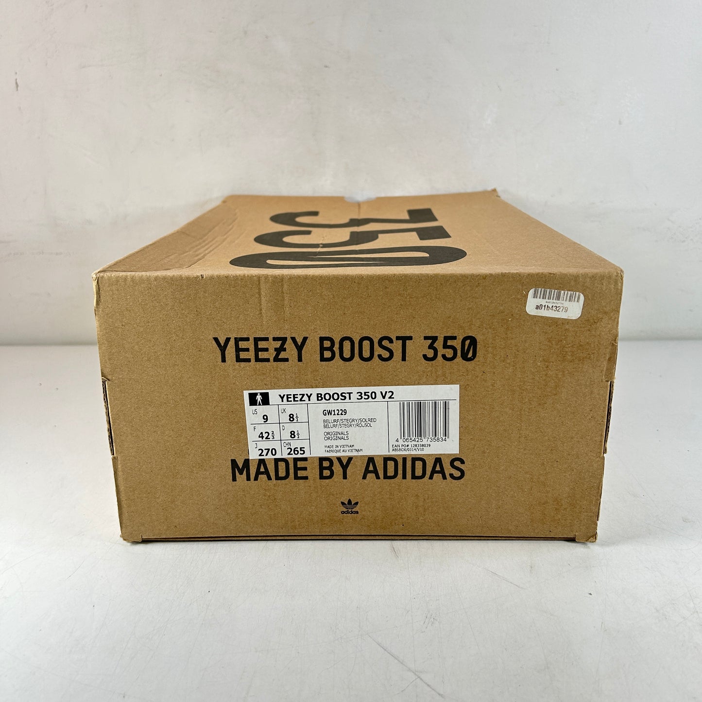 GW1229 Yeezy Boost 350 V2 Beluga Reflective [USED] - 9 M (Used)