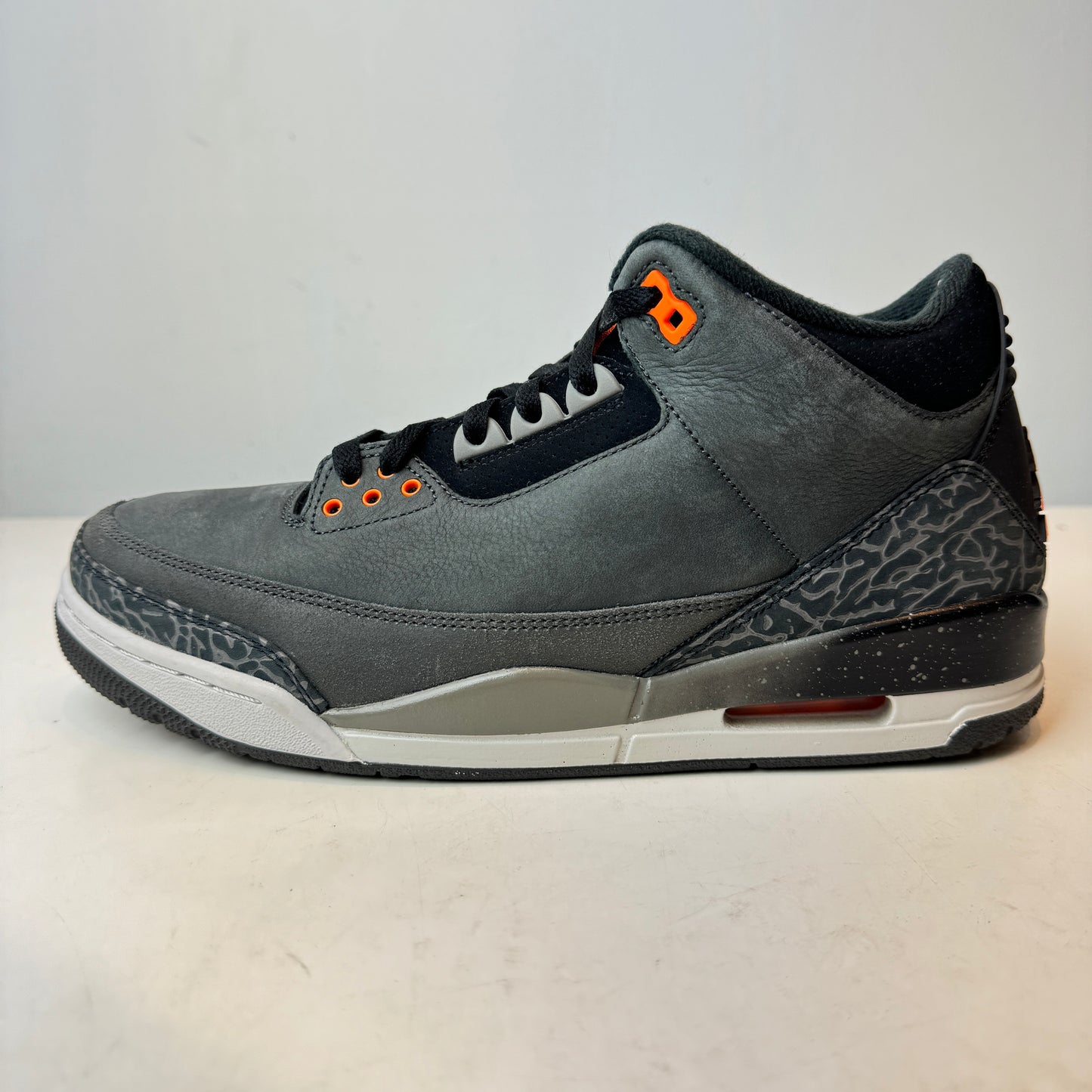 CT8532 080 Jordan 3 Retro Fear Pack (2023) [USED] - 11 M (Used2)