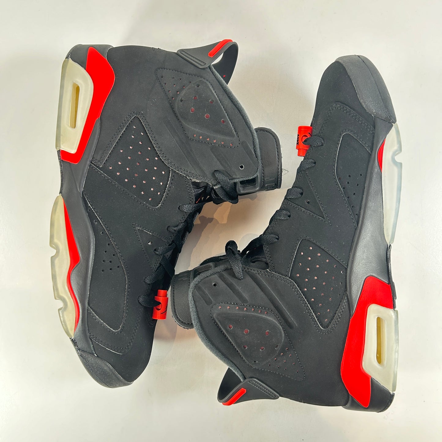 384664 060 Jordan 6 Retro Black Infrared (2019) [USED] - 10.5 M (VNDS)