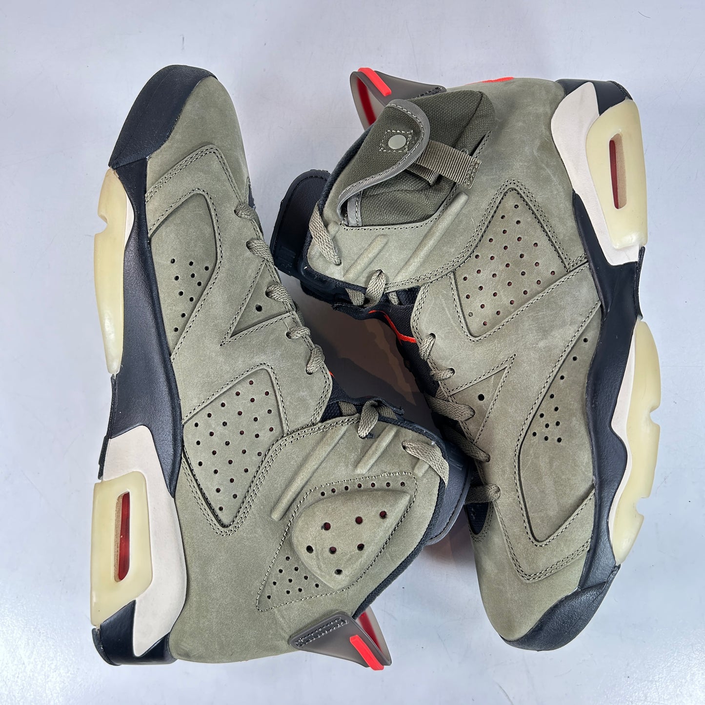 CN1084 200 Jordan 6 Retro Travis Scott [USED] - 11 M (Used6)