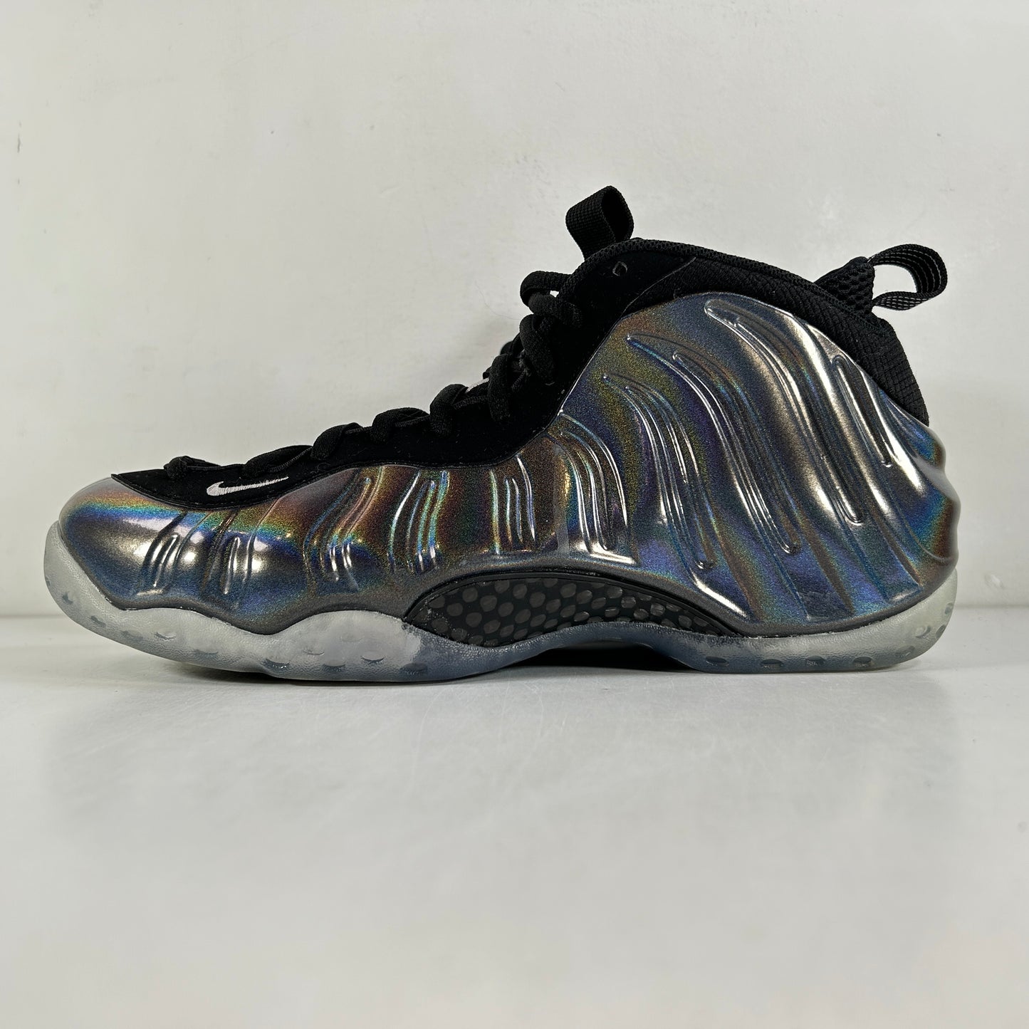314996 900 Nike Air Foamposite One Hologram [USED] - 11 M (VNDS) (Replace Box)