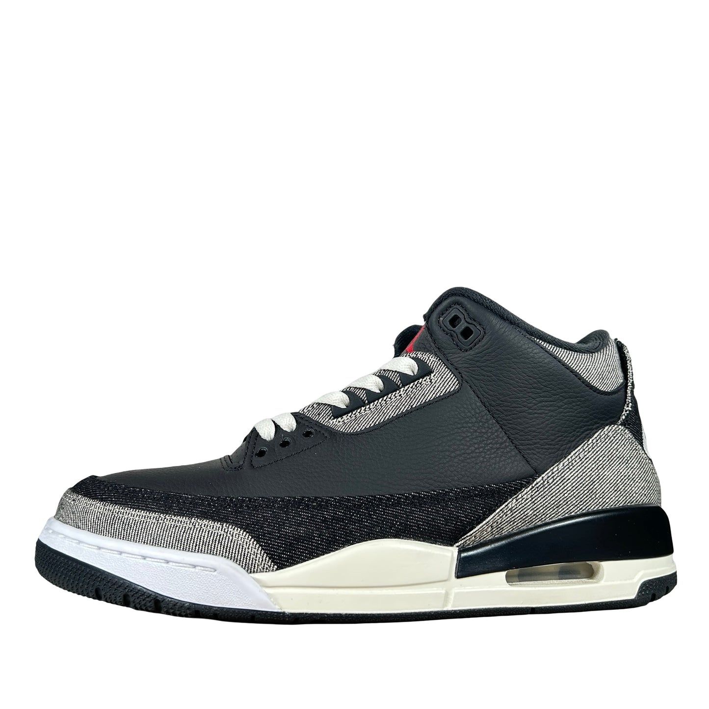 IR0914 400 Jordan 3 Retro Levi’s Black [USED] - 10.5 M (Used)