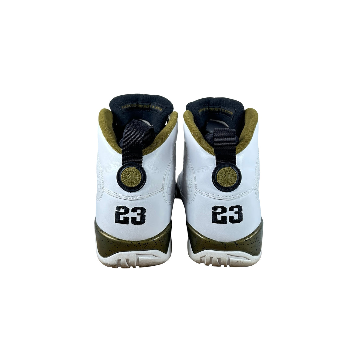 302370 109 Jordan 9 Retro Statue [USED] - 9.5 M (Used) (No Box)