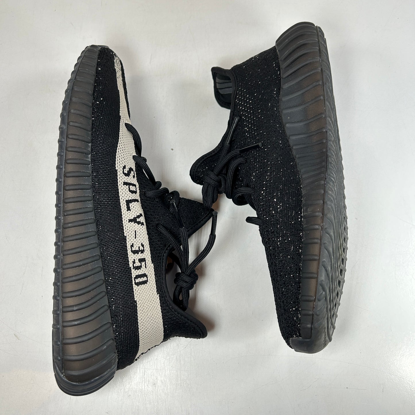 BY1604 adidas Yeezy Boost 350 V2 Core Black White [USED] - 11 M (Used2)