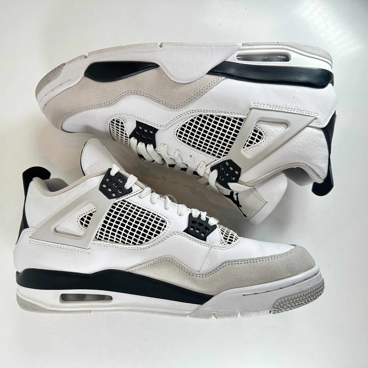DH6927 111 Jordan 4 Retro Military Black [USED] - 12 M (Used)