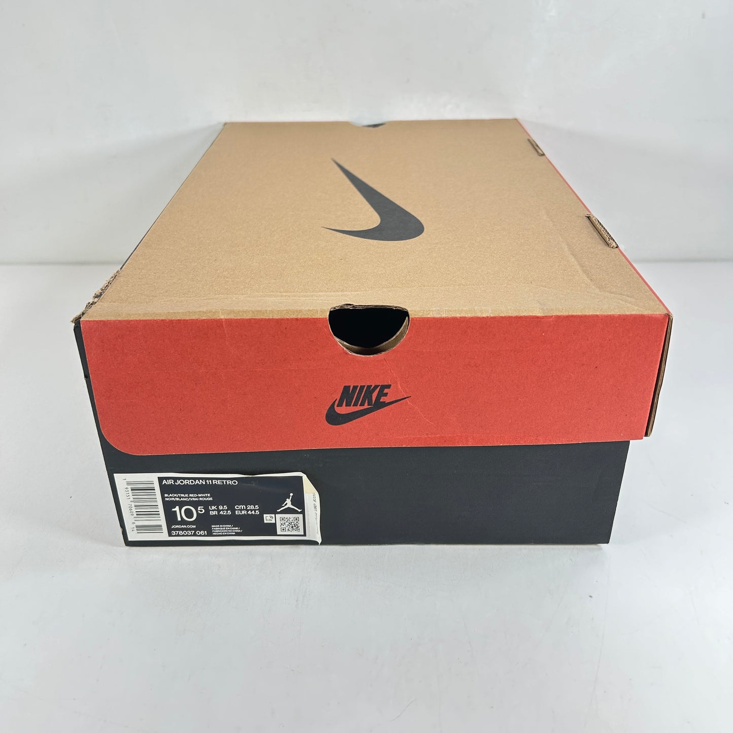 378037 061 Jordan 11 Retro Playoffs Bred (2019) [USED] - 10.5 M (VNDS)
