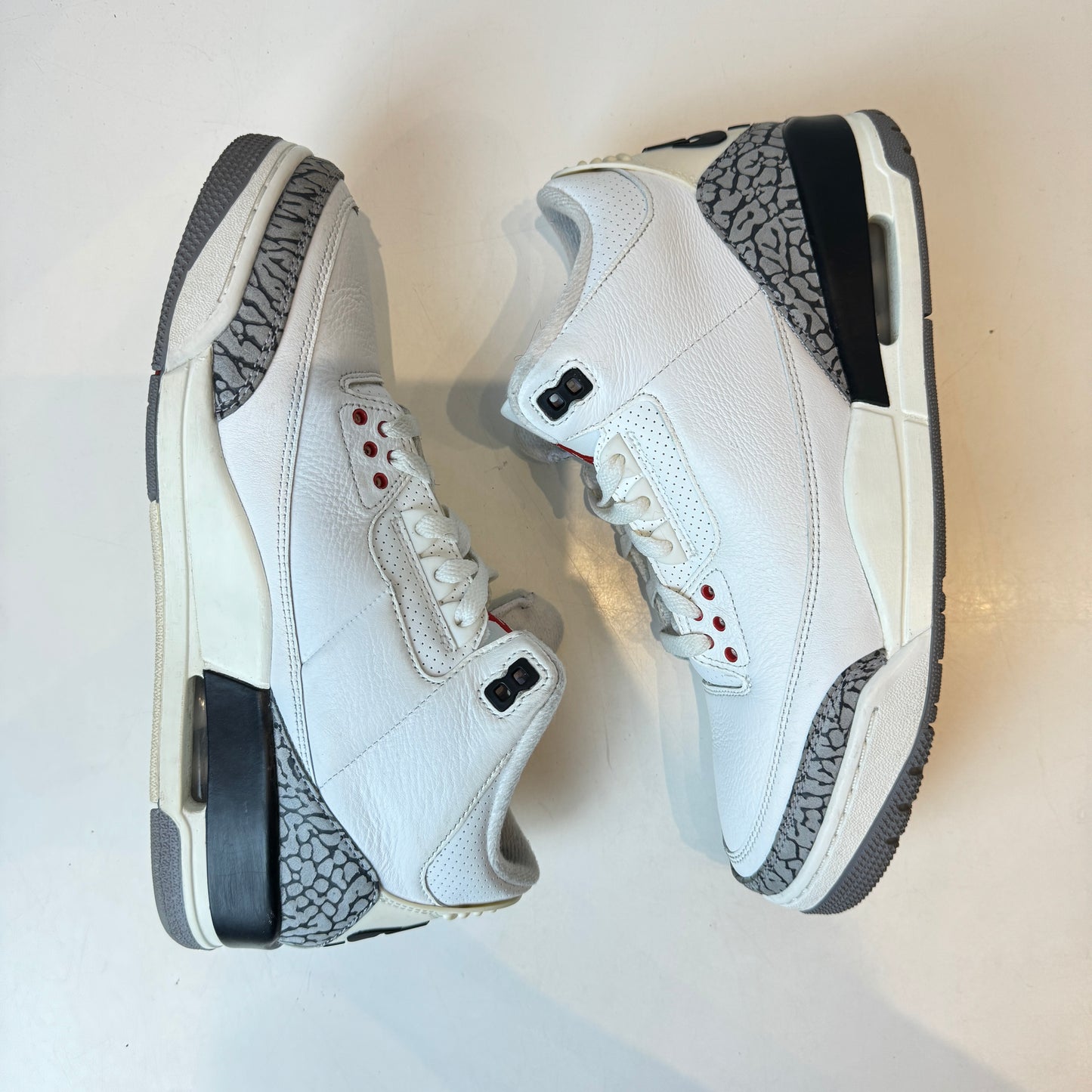 DN3707 100 Jordan 3 Retro White Cement Reimagined [USED] - 9.5 M (Used) (No Box)