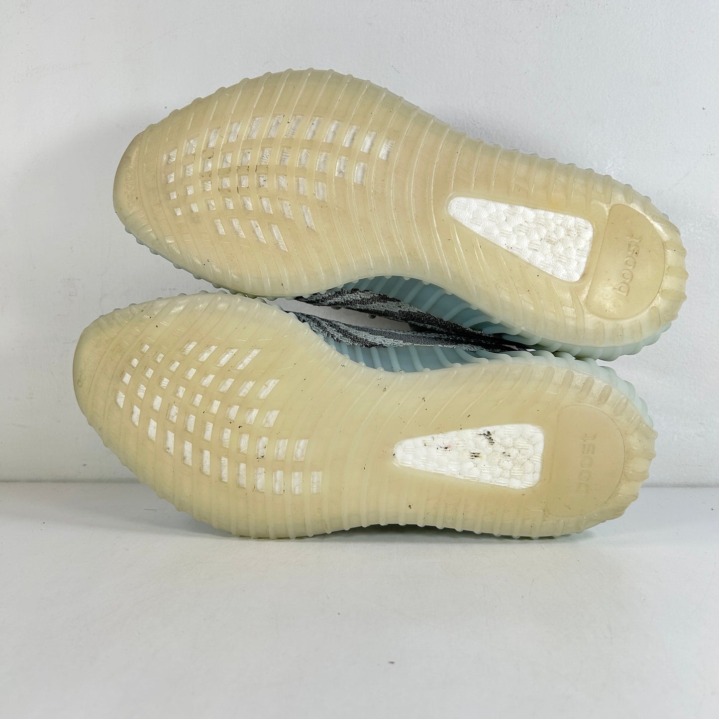 B37571 adidas Yeezy Boost 350 V2 Tinte Azul (2017/2023)