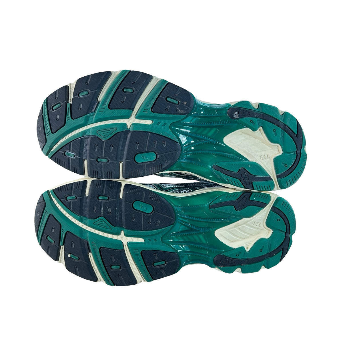 1203A275 106 ASICS GT-2160 White Jasper Green [USED] - 8.5 M (Used)