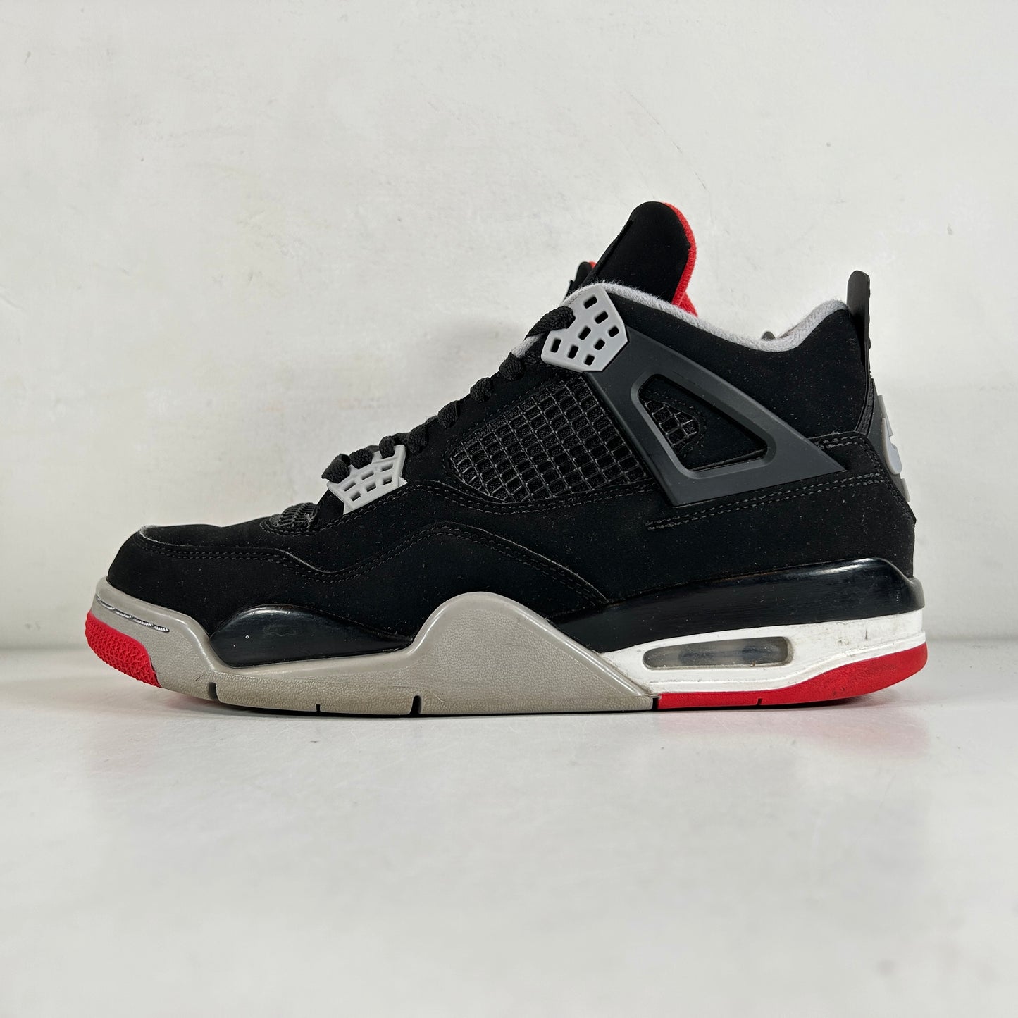 308497 060 Jordan 4 Bred (2019) [USED] - 8.5 M (Used)