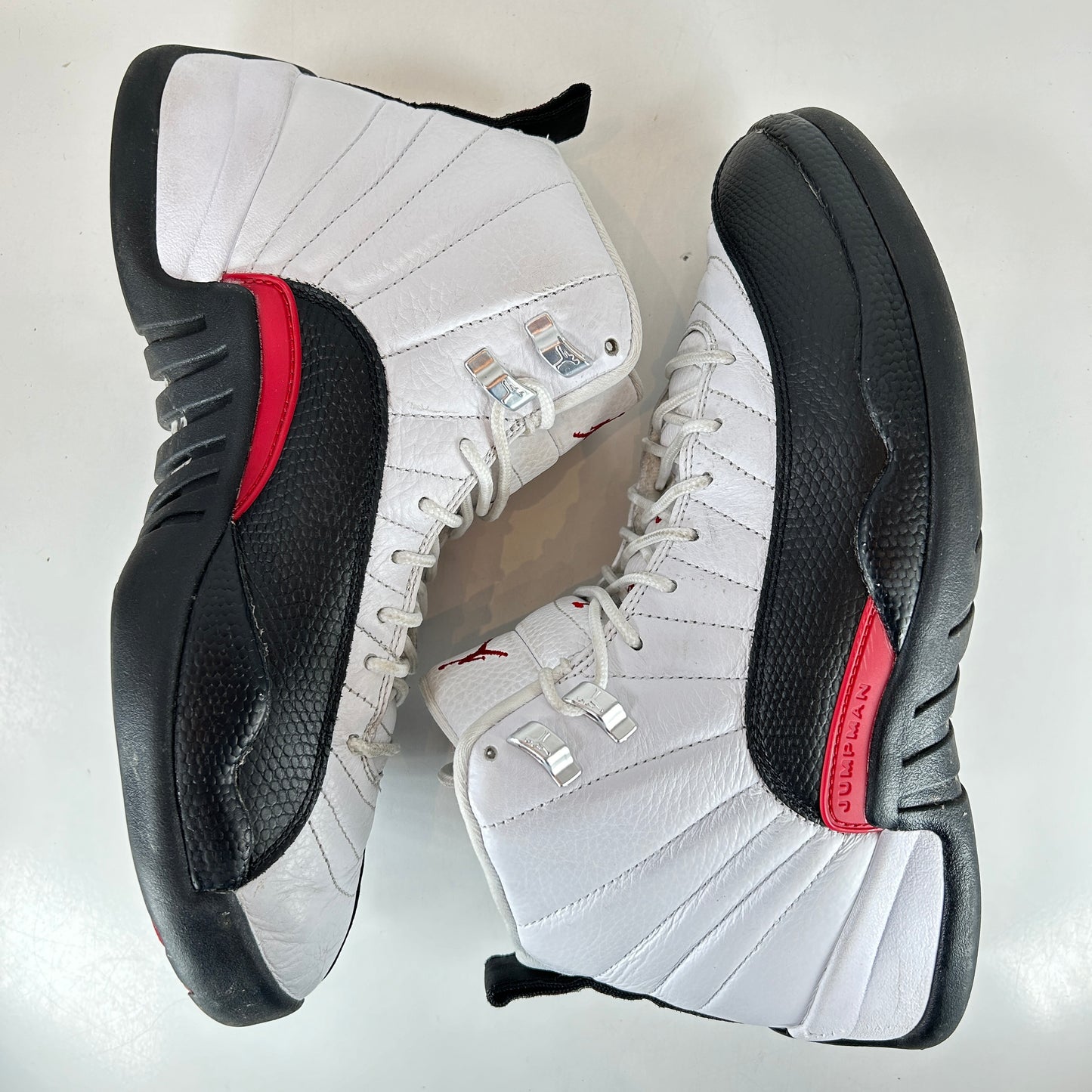CT8013 162 Air Jordan 12 Red Taxi [USED] - 9.5 M (Used2)