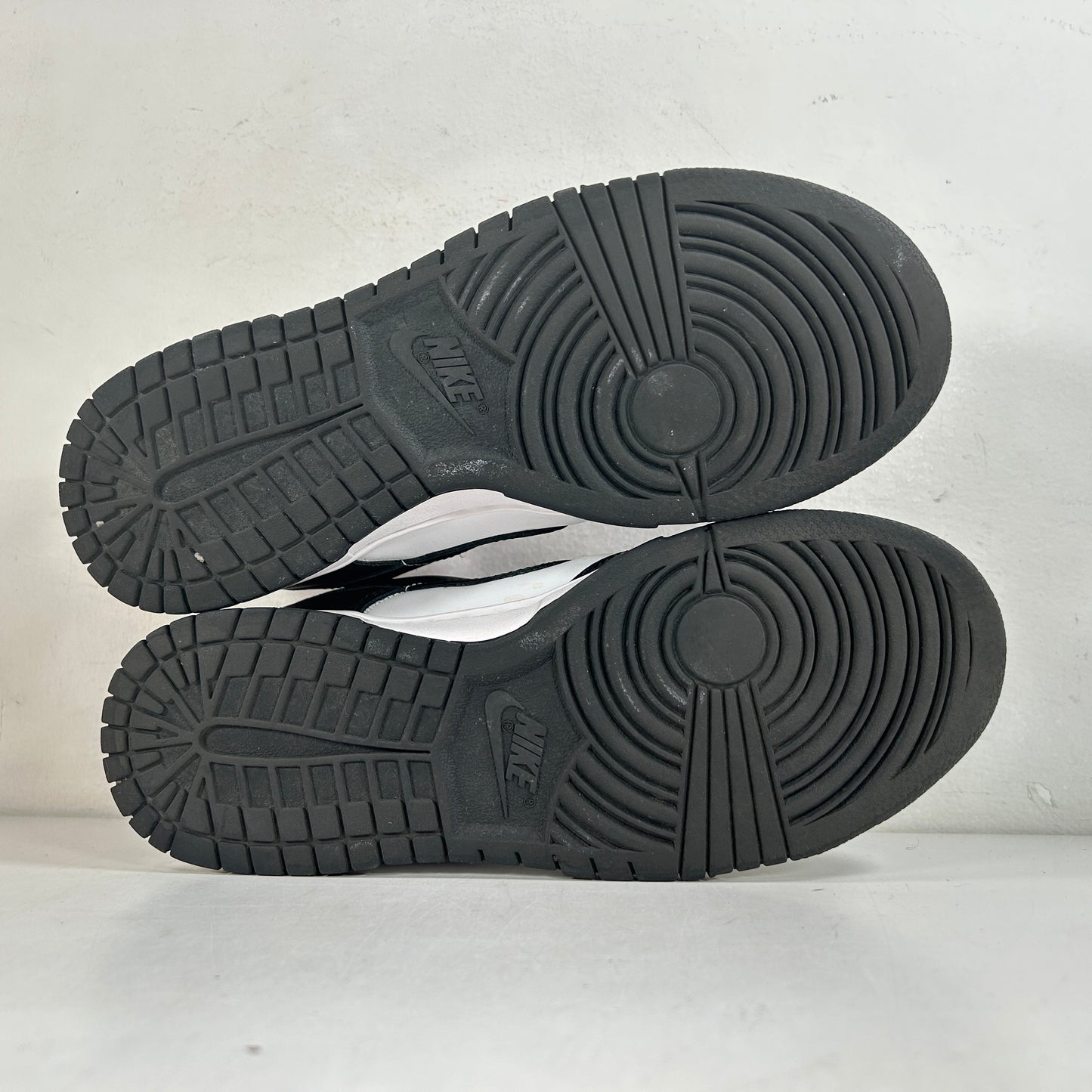 DD1503 101 Wmns Nike Dunk Low Retro White Black Panda [USED] - 7.5 W (Used)