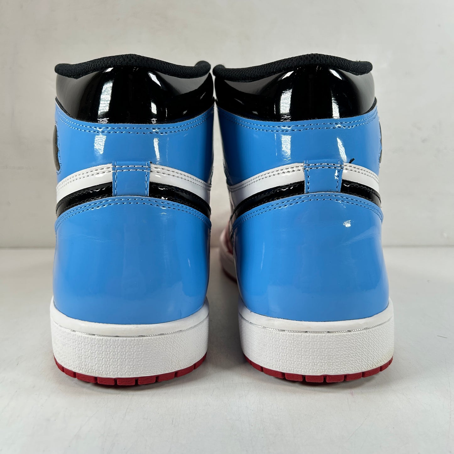 CK5666 100 Jordan 1 Retro High Fearless UNC Chicago [USED] - 13 M (Used)