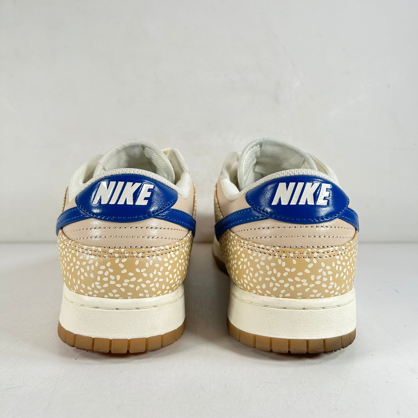 DZ4853 200 Nike Dunk Low Montreal Bagel Sesame [USED] - 13 M (Used)