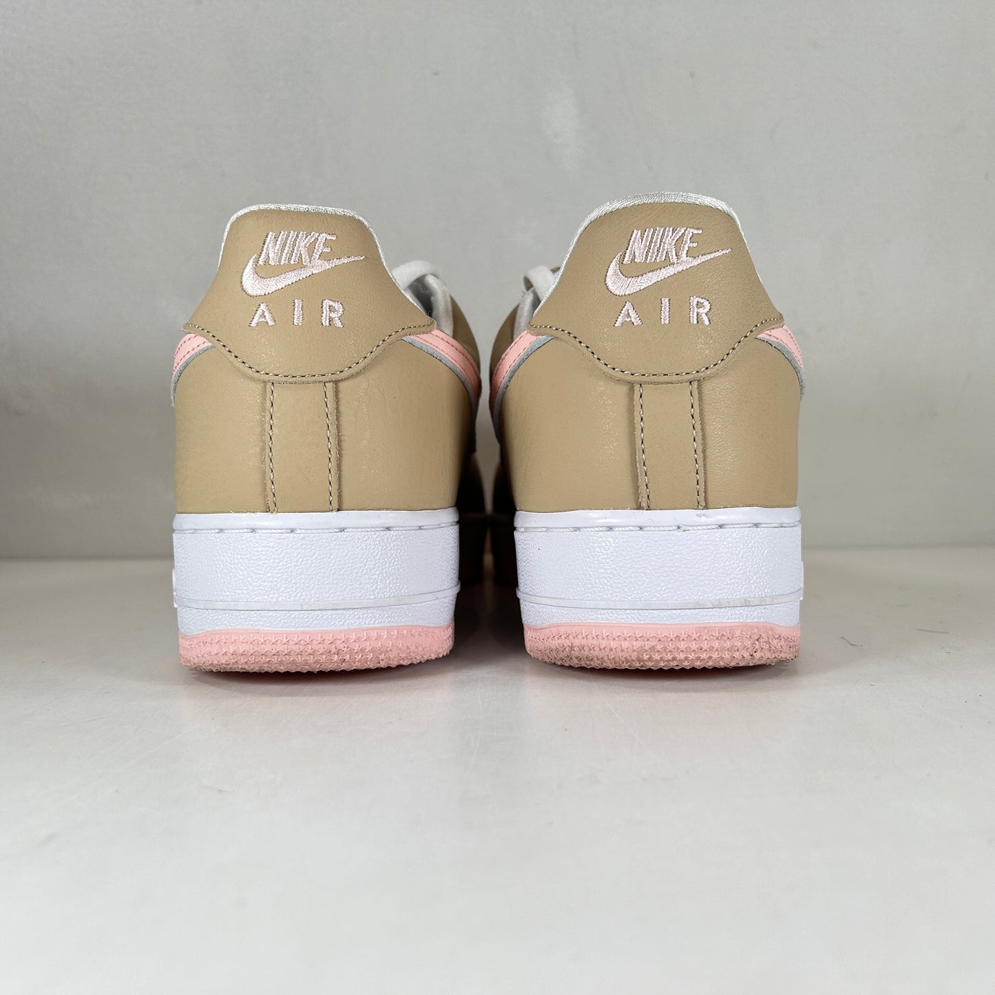 845053 201 Nike Air Force 1 Low Linen (2024) [USED] - 10.5 M (Used)