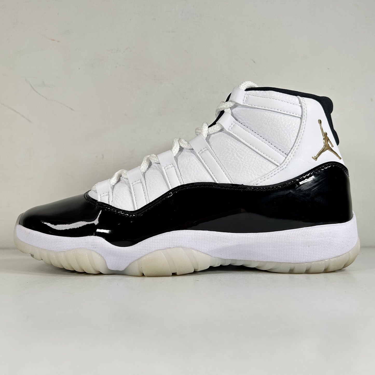 CT8012 170 Jordan 11 Retro DMP Defining Moments (2023) [USED] - 10.5 M (Used2)