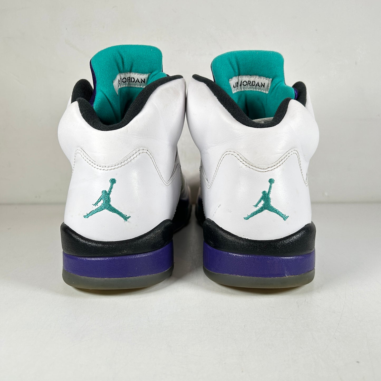 136027 108 Jordan 5 Retro Grape (2013) [USED] - 12 M (Used)