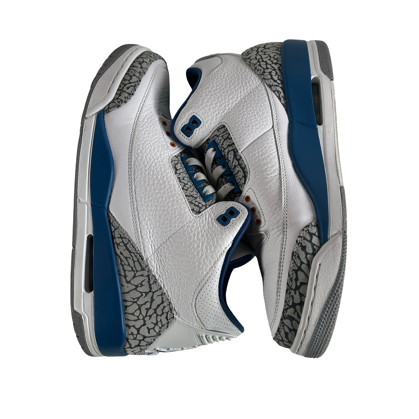 CT8532 148 Jordan 3 Retro Magos