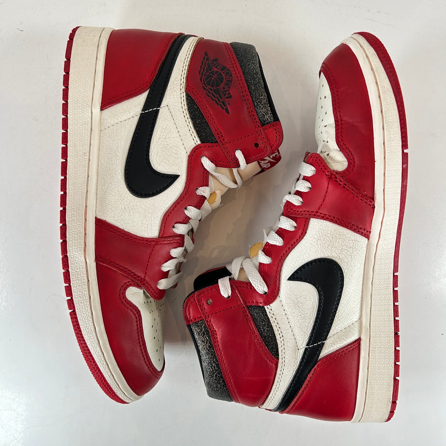 DZ5485 612 Jordan 1 Retro High OG Chicago Lost And Found [USED] - 9.5 M (Used2)