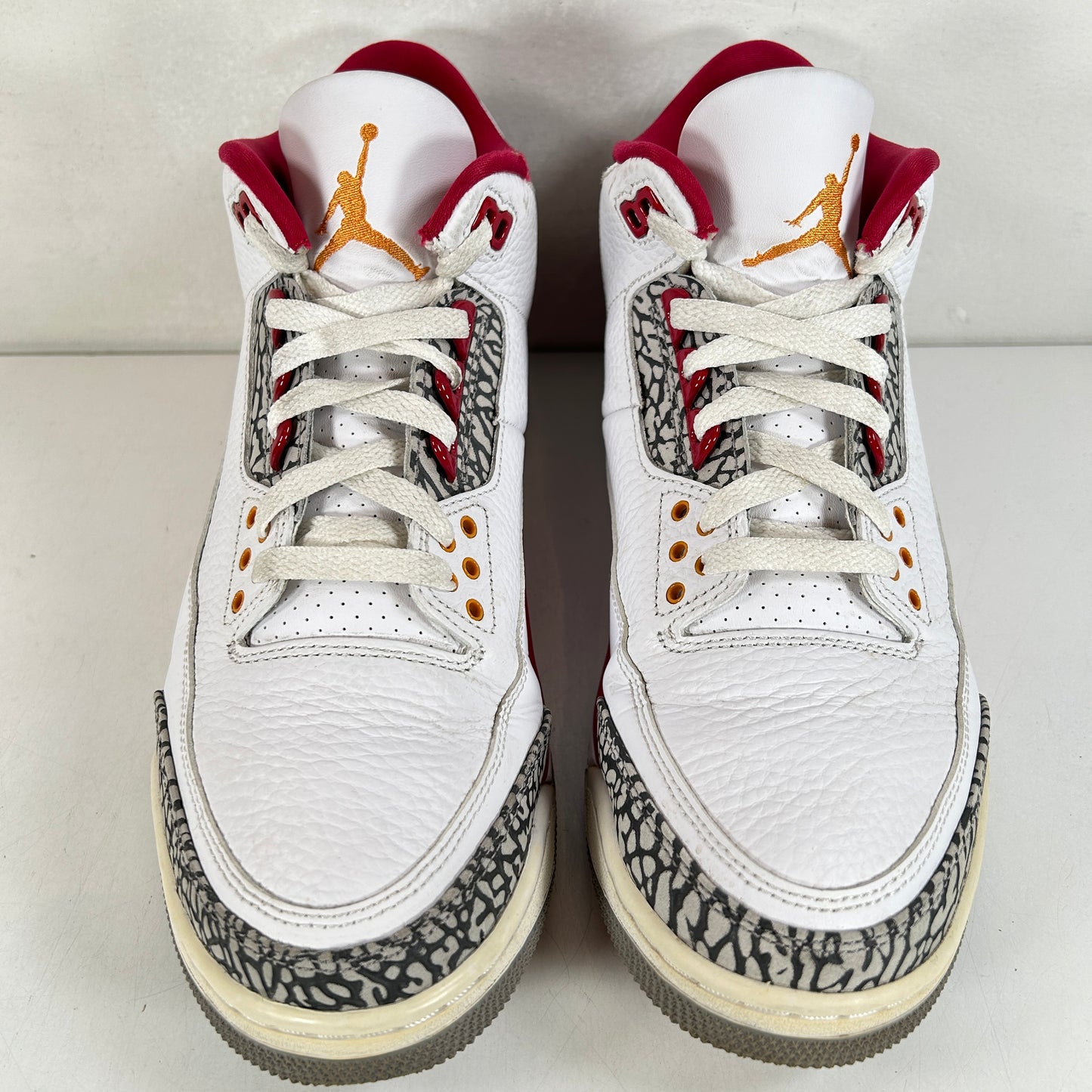 CT8532 126 Jordan 3 Retro Cardinal Red [USED] - 9.5 M (Used)