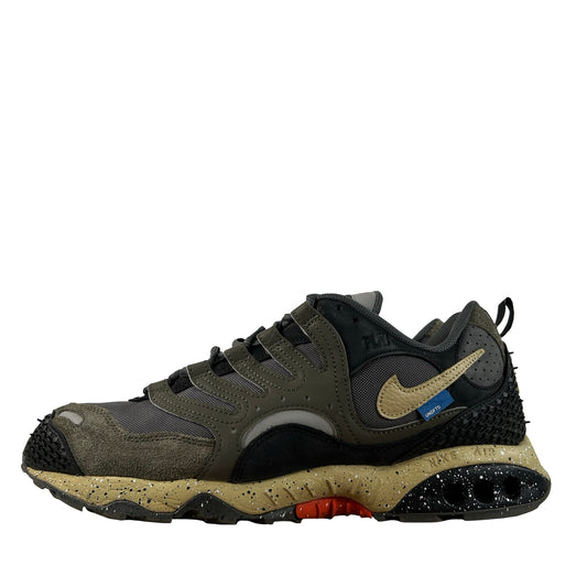 FN7546 300 Undefeated x Air Terra Humara 'Cargo Khaki' [USED] - 12.5 M (Used)