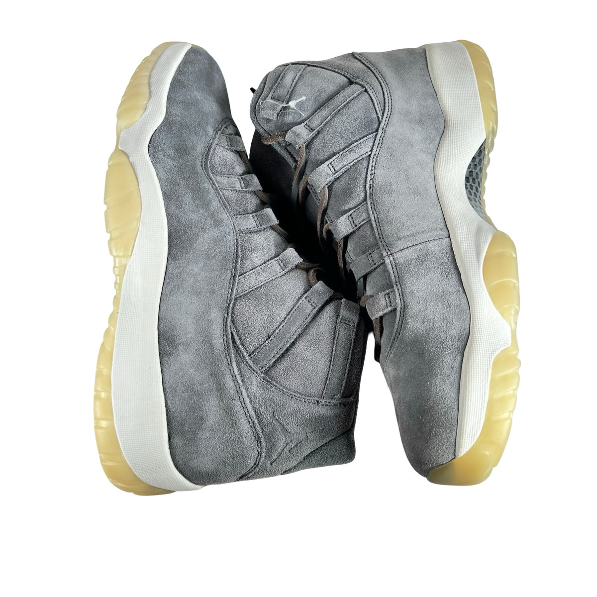 914433 003 Jordan 11 Retro Pinnacle Grey Suede - 13 M (Yellowing)