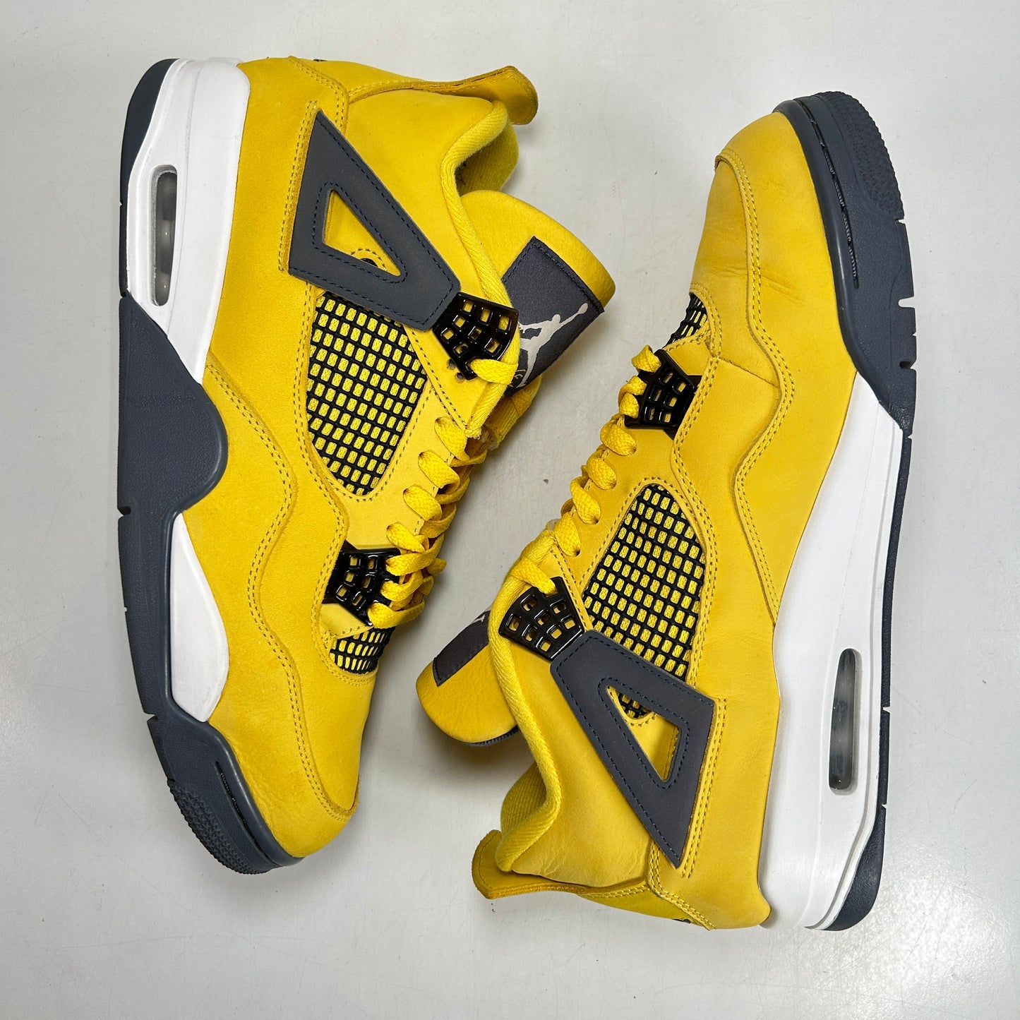 CT8527 700 Jordan 4 Retro Lightning (2021) [USED] - 10.5 M (Used3)