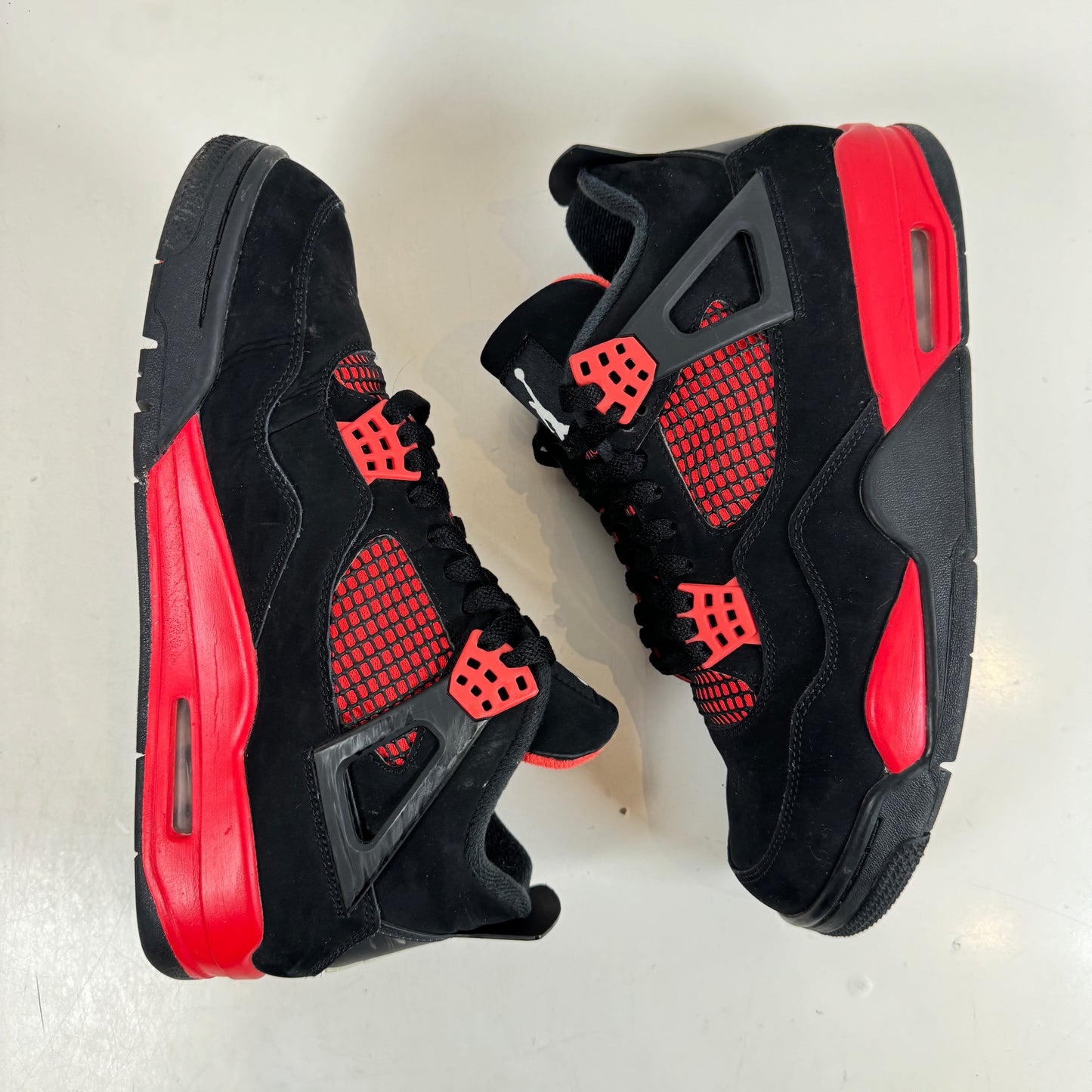 CT8527 016 Jordan 4 Retro Red Thunder [USED] - 9.5 M (Used)