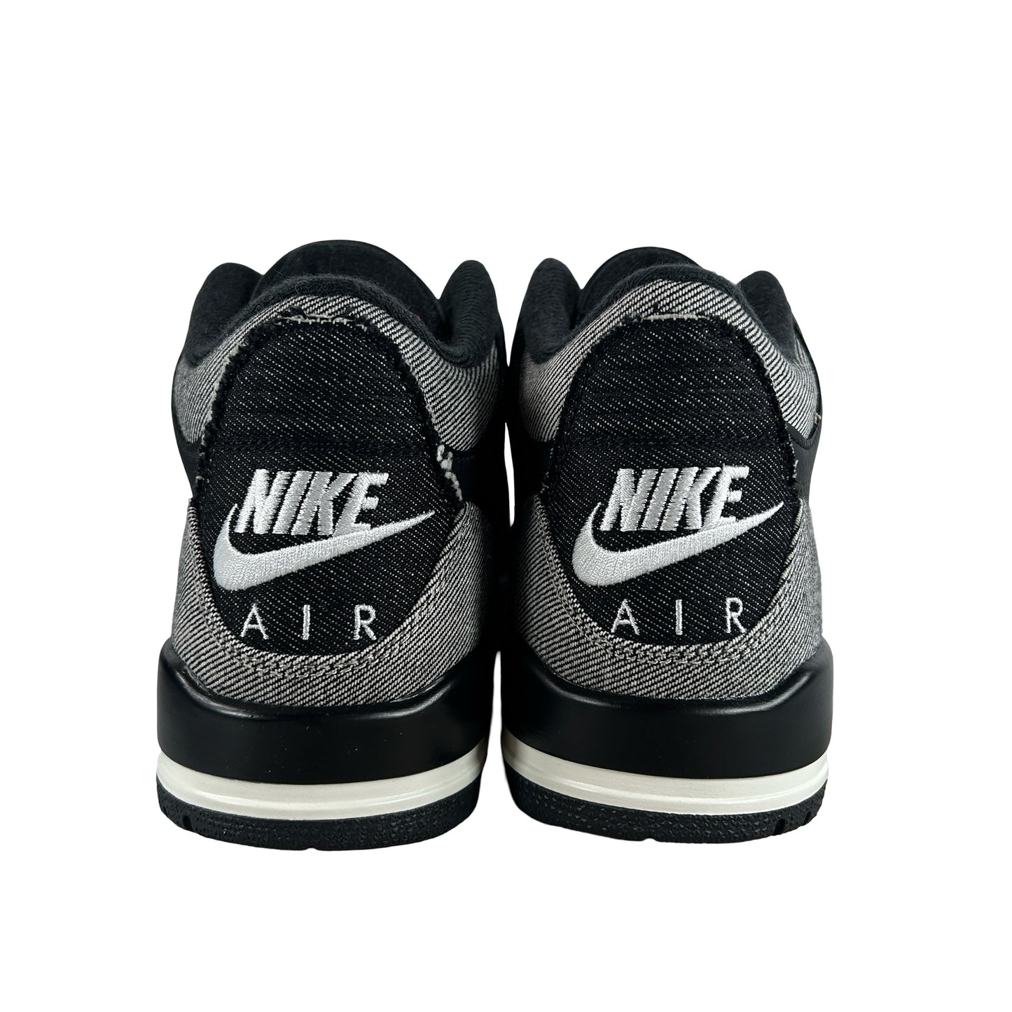 IR0914 400 Jordan 3 Retro Levi’s Black [USED] - 8 M (VNDS)