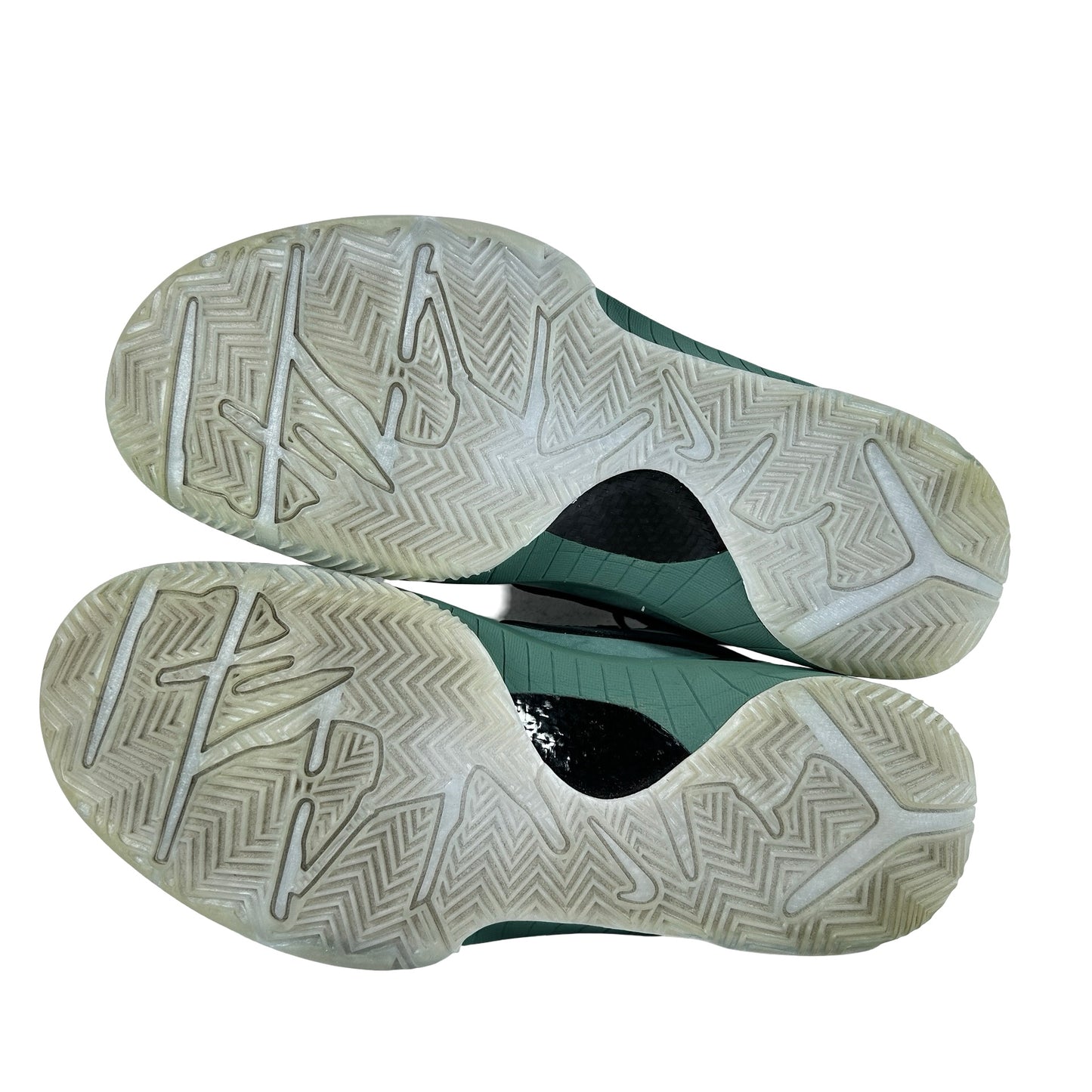 FQ3545 300 Nike Kobe 4 Protro Girl Dad [USED] - 9.5 M (Used)