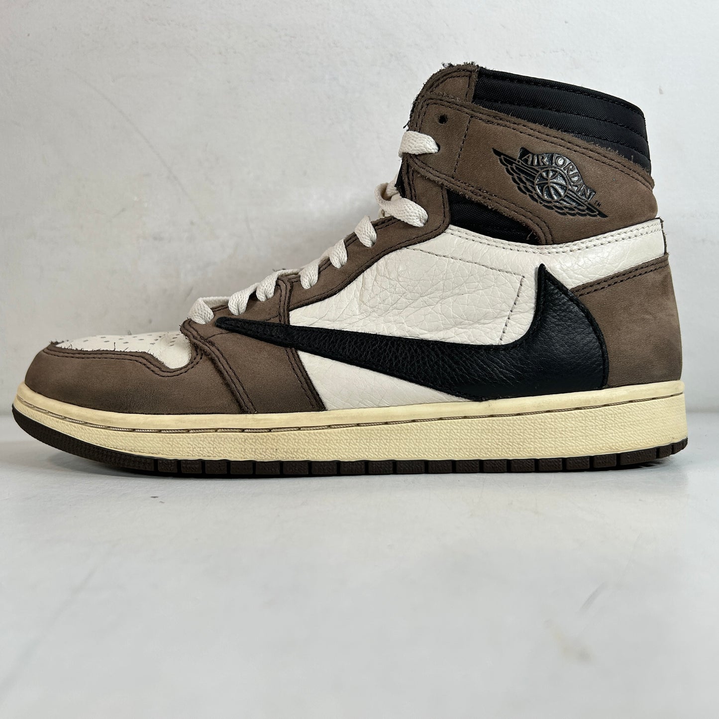 CD4487 100 Jordan 1 Retro High OG SP Travis Scott Mocha [USED] - 8 M (Used)