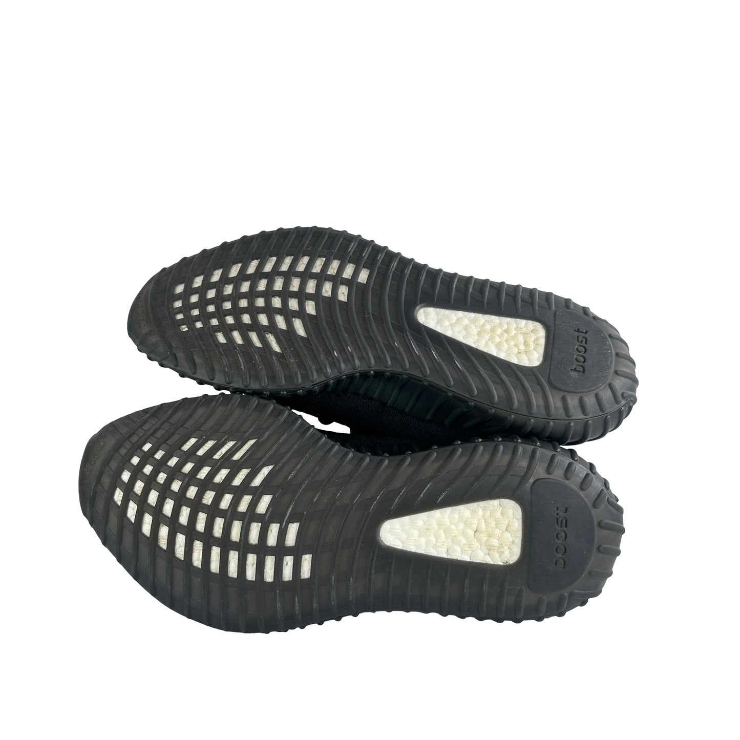 CP9652 Yeezy 350 V2 Criado