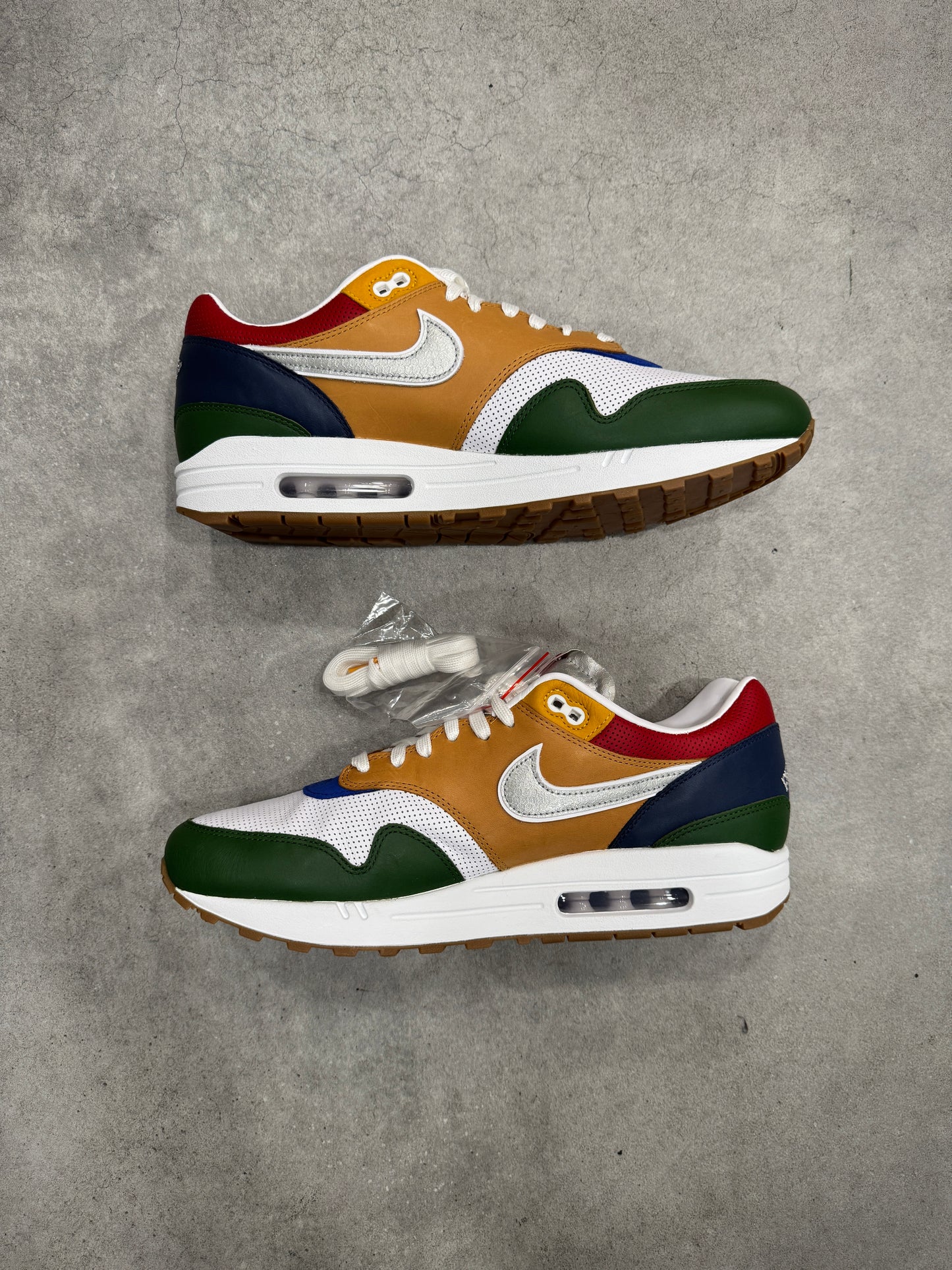 II6235 100 Nike Air Max 1 Premium Goods White Forest Green