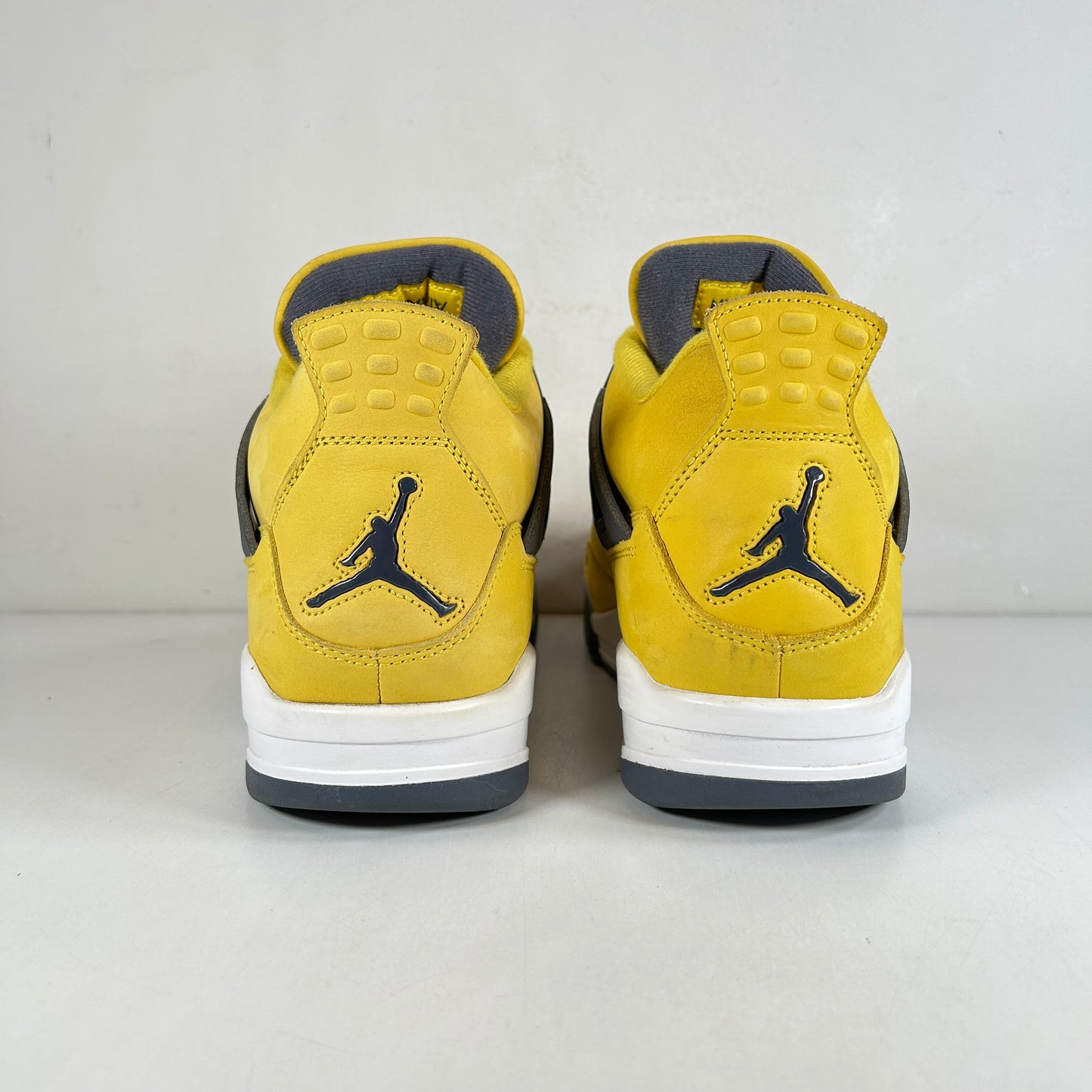 CT8527 700 Jordan 4 Retro Lightning (2021) [USED] - 10.5 M (Used2)