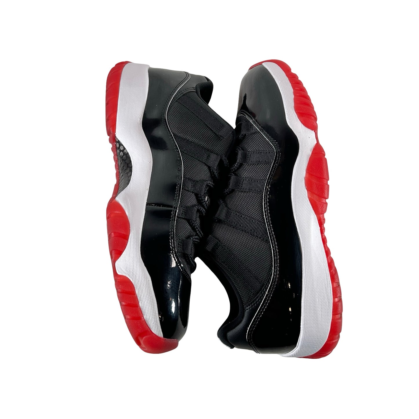 FV5104 006 Jordan 11 Retro Low Bred (2025) - 9.5 M (VNDS)