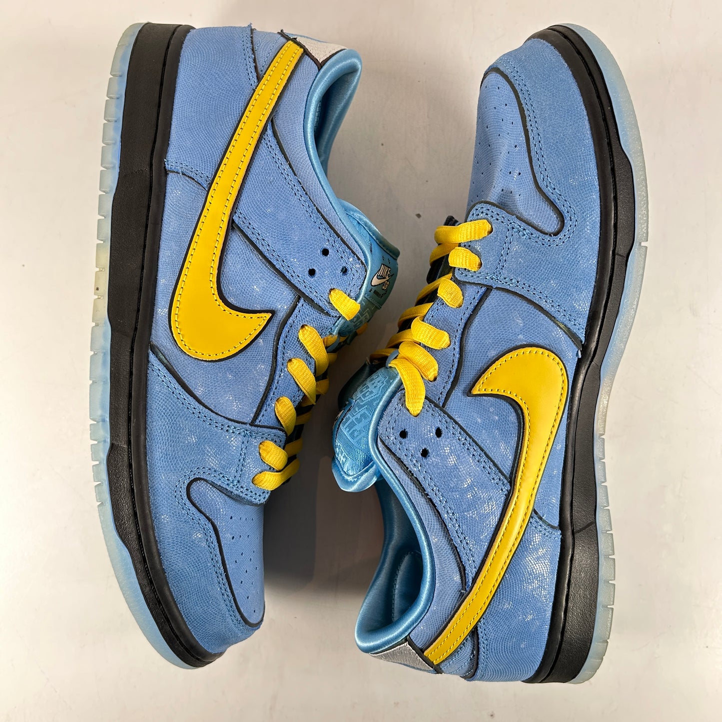 FZ8320 400 Nike SB Dunk Low Las Chicas Superpoderosas Burbujas