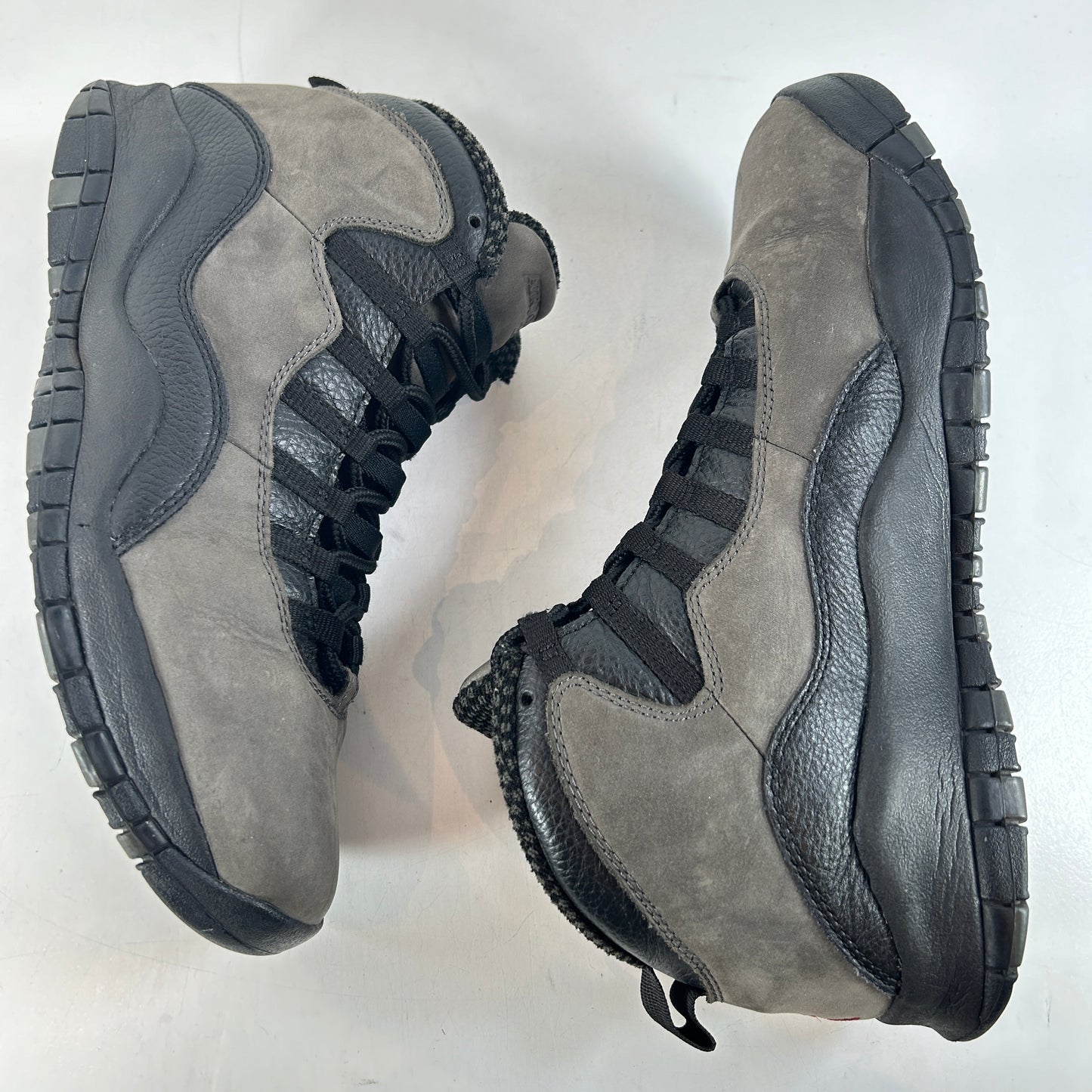 310805 002 Jordan 10 Retro Shadow (2018) [USED] - 11 M (Used) (No Box)